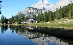 Albergo Chalet Lago Antorno